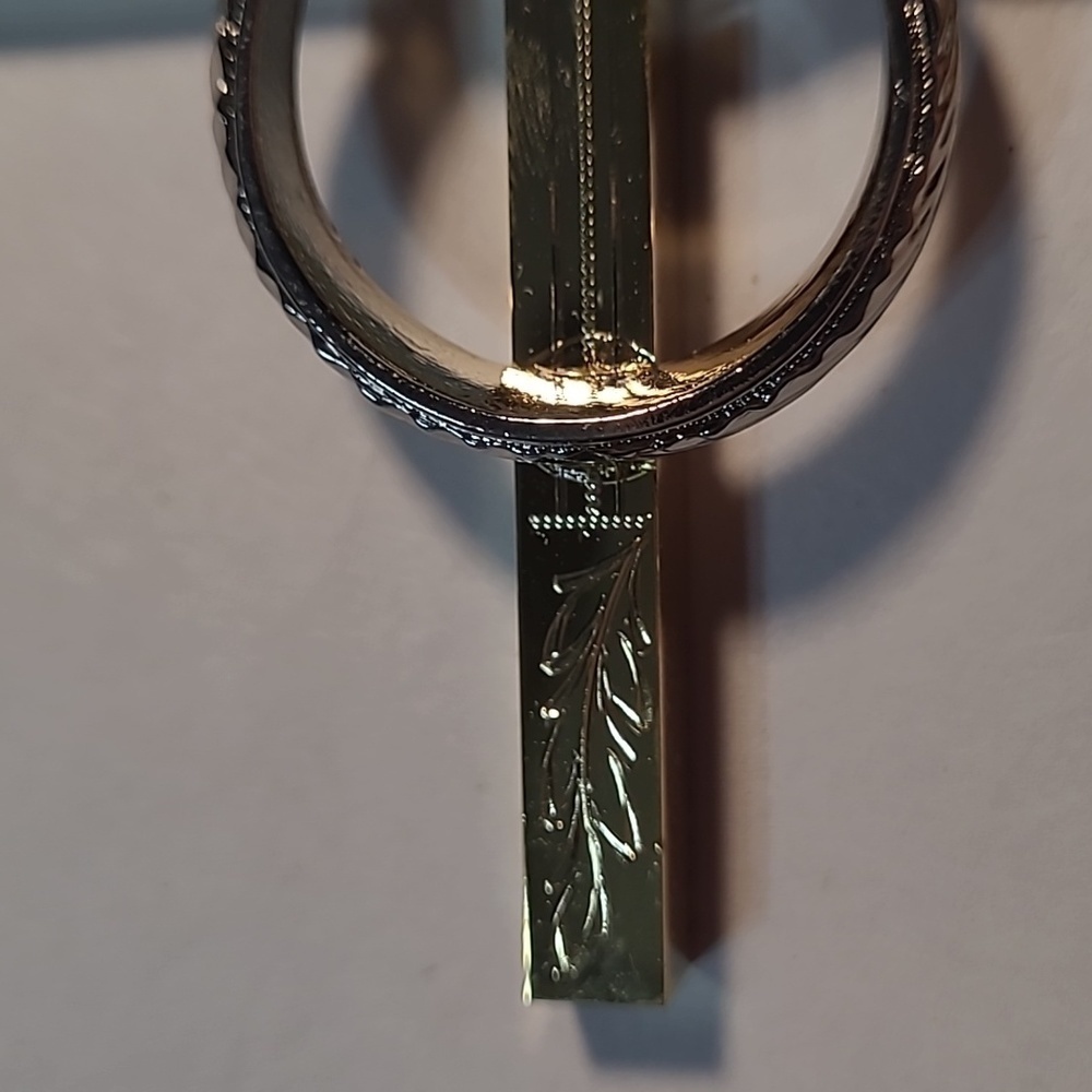 Large Cross ✝️ NWT - Picture 6 of 13
